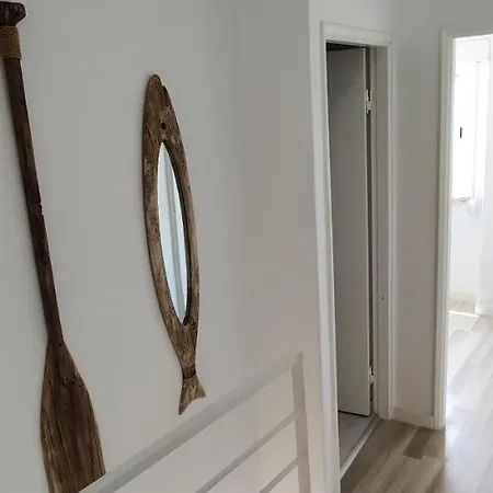 Historic House-1 Minute To The נאזרה
