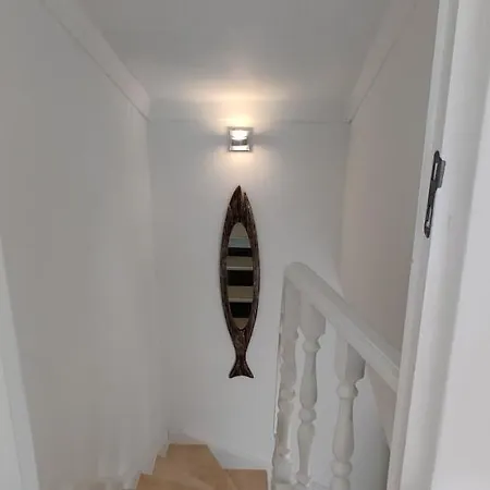 Historic House-1 Minute To The בית נופש נאזרה
