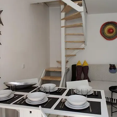 Historic House-1 Minute To The נאזרה