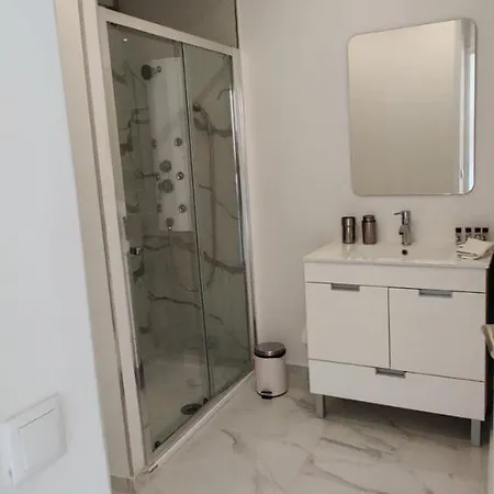 Historic House-1 Minute To The نازاريه