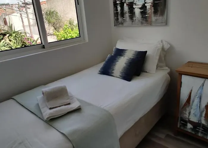 Historic House-1 Minute To The