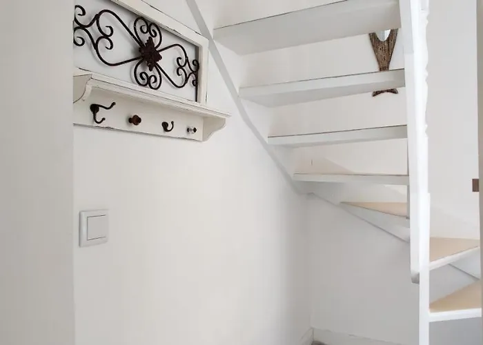 בית נופש Historic House-1 Minute To The *