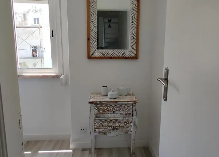 Historic House-1 Minute To The *