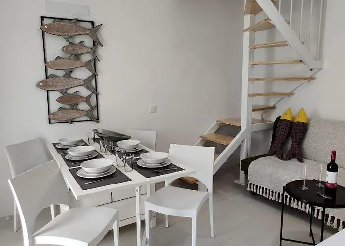 Historic House-1 Minute To The נאזרה