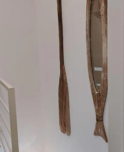 Historic House-1 Minute To The בית נופש נאזרה