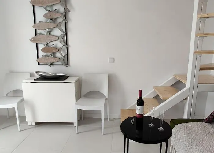 Historic House-1 Minute To The נאזרה