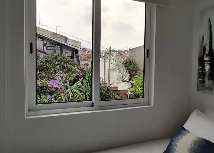 Historic House-1 Minute To The נאזרה