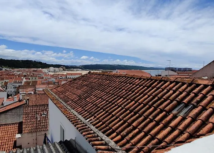 בית נופש Historic House-1 Minute To The *