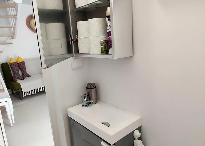 Historic House-1 Minute To The נאזרה