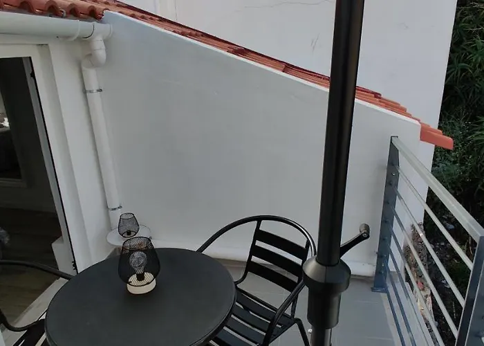 Historic House-1 Minute To The בית נופש *